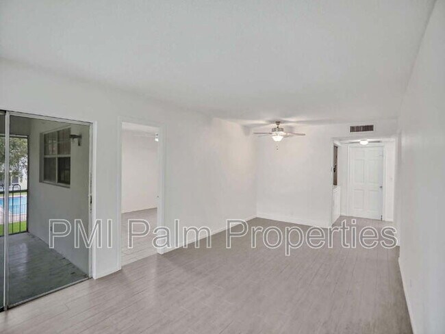 Building Photo - 10193 N Military Trl
