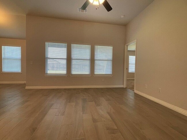 Building Photo - 4312 Willow Run