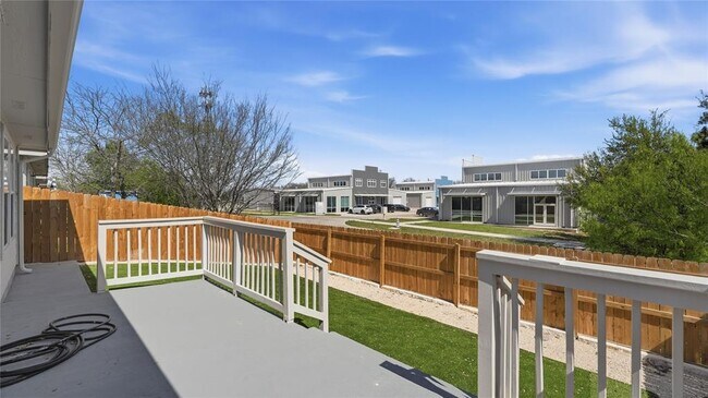 Building Photo - 11309 Autumn Ash Dr