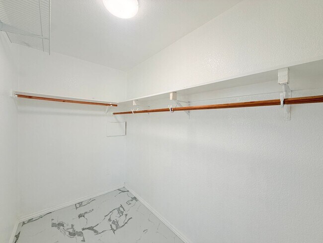 Building Photo - 2023 San Antonio Ct