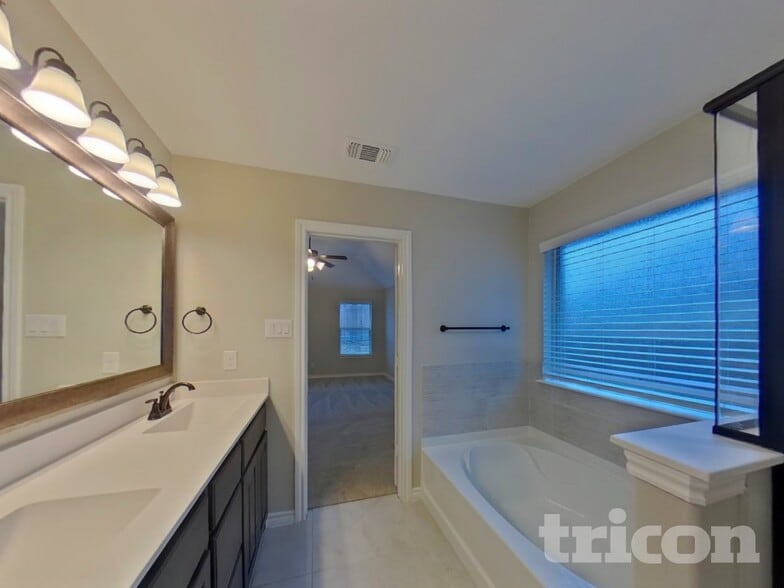 Building Photo - 4212 Ambergate Dr