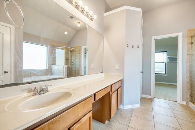 Building Photo - 4818 Seabird St