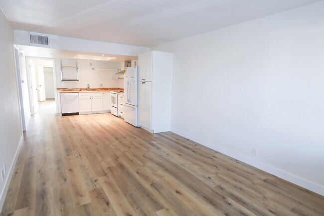 Building Photo - 9647 Spyglass Ave