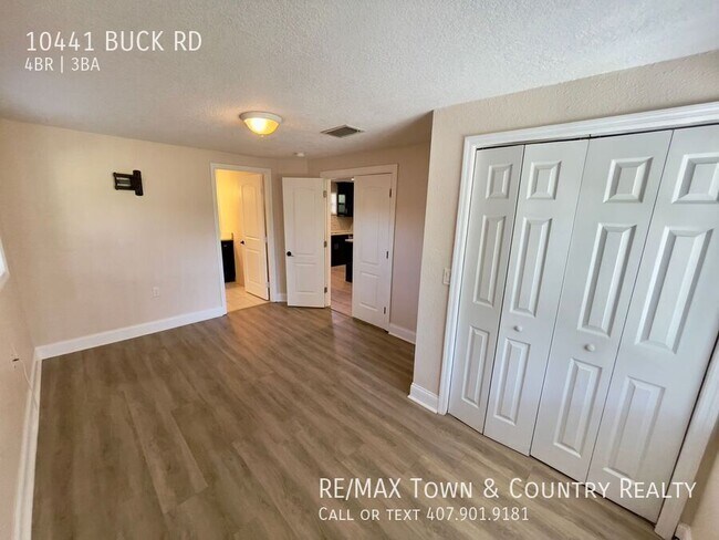 Building Photo - 10441 Buck Rd