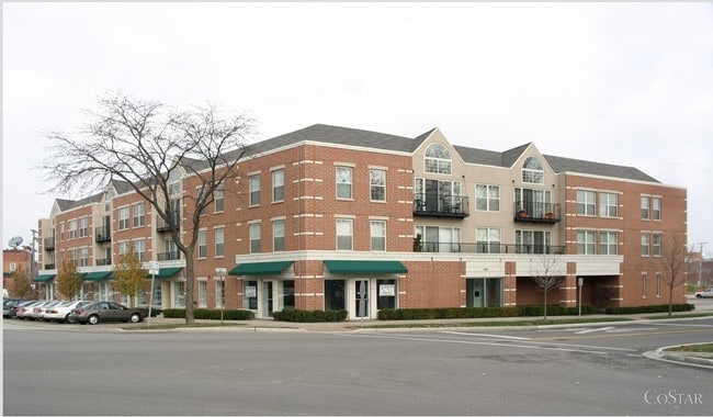 Primary Photo - Dewes Court