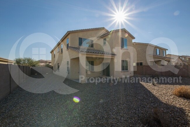 Building Photo - 1120 E Blue Spruce Ln