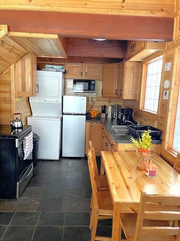 Building Photo - 2418 Fir Dr