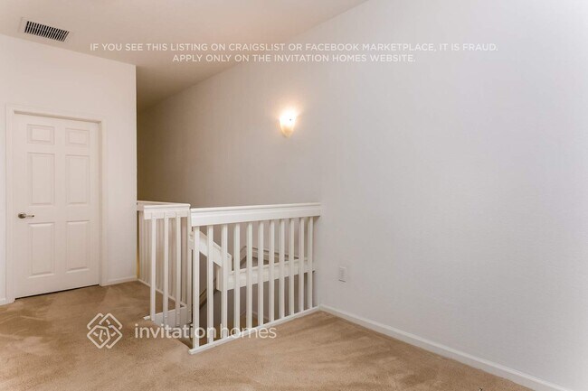 Building Photo - 251 Las Brisas Cir