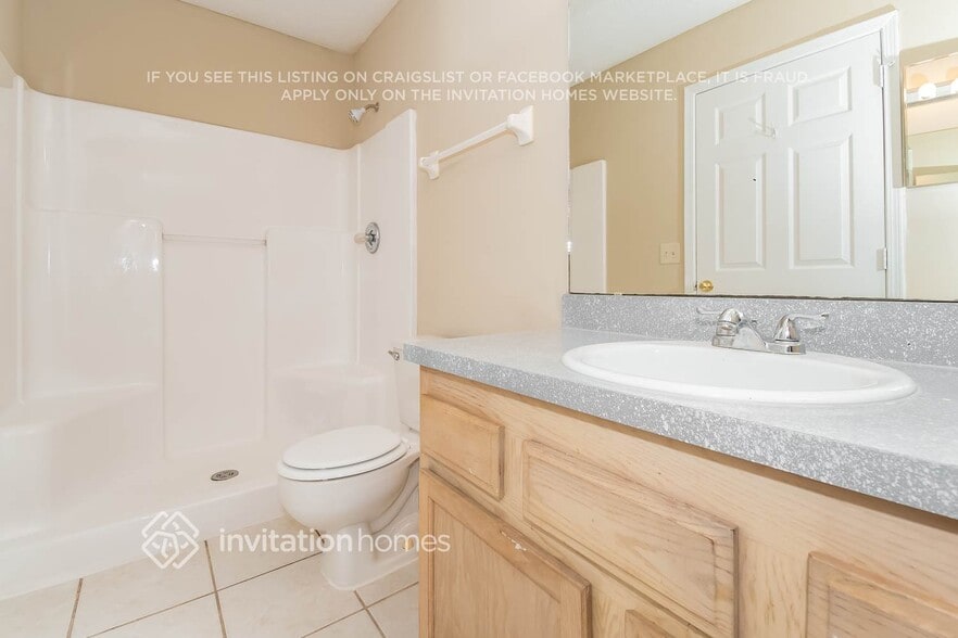 Building Photo - 8313 Lakemont Dr