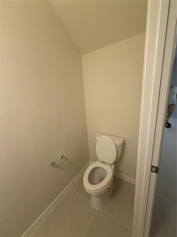 Building Photo - 393 Meadowland Pt
