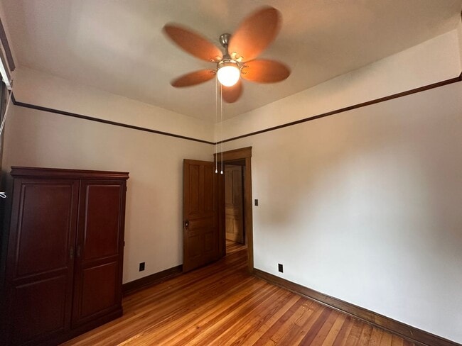 Building Photo - Charming 3BR/2.5BA Home For Rent in Highla...