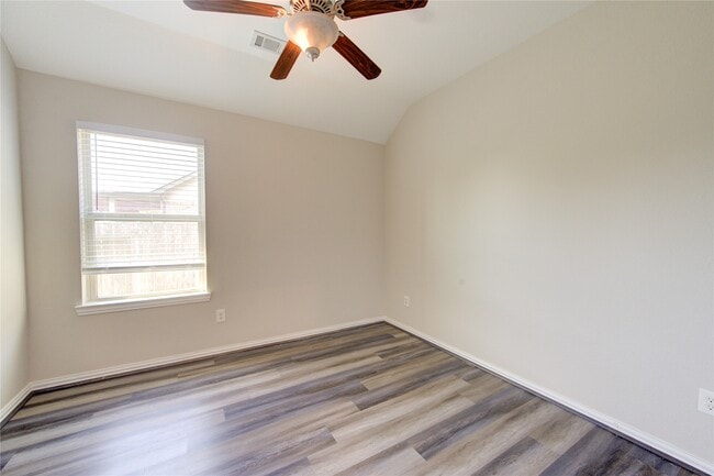 Building Photo - 4519 Apple Point Ln