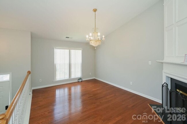 Building Photo - 6824 Southbrook Dr