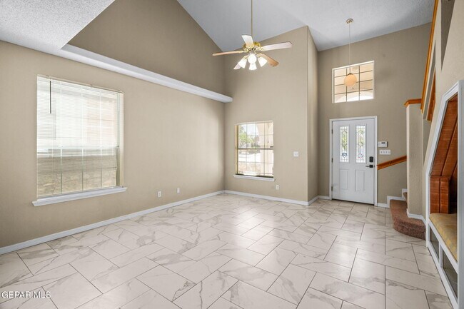 Building Photo - 7089 Tierra Roja St