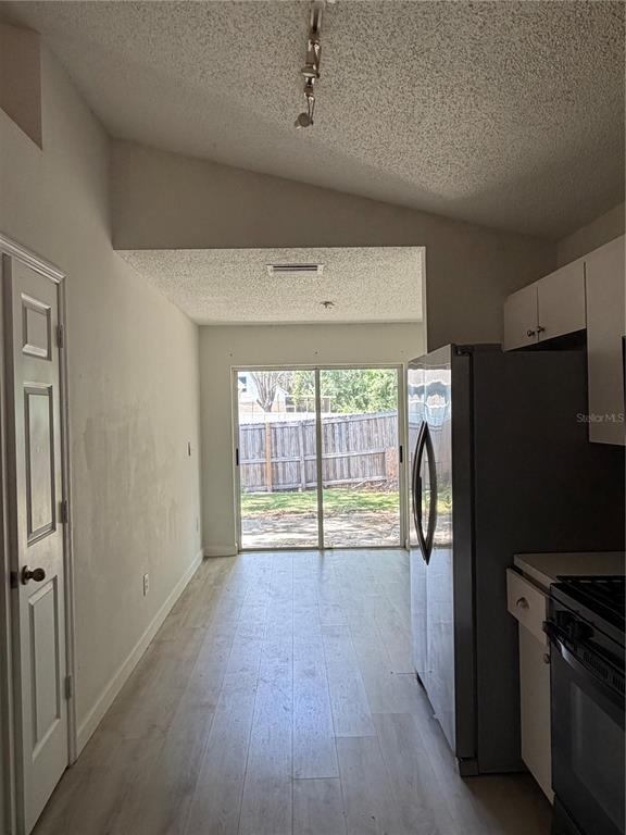 Building Photo - 6623 Summer Haven Dr