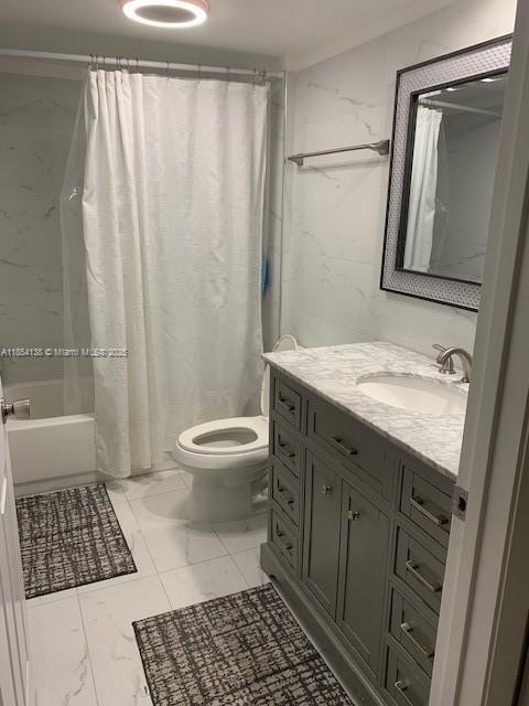 Building Photo - 6097 Balboa Cir