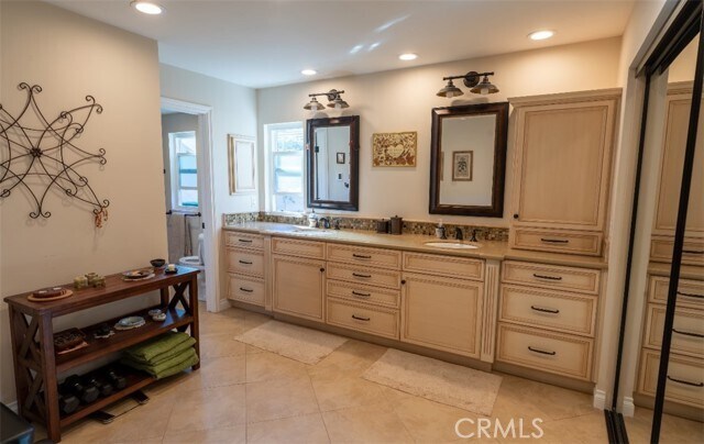 Building Photo - 24275 Cherry Hills Pl