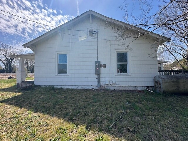 Building Photo - 5316 Old Walkertown Rd