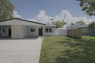 Building Photo - 4453 87th St Ct W