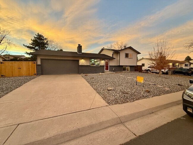 Building Photo - Acres Green Beauty