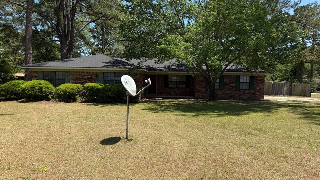 Primary Photo - 1110 Hickory St