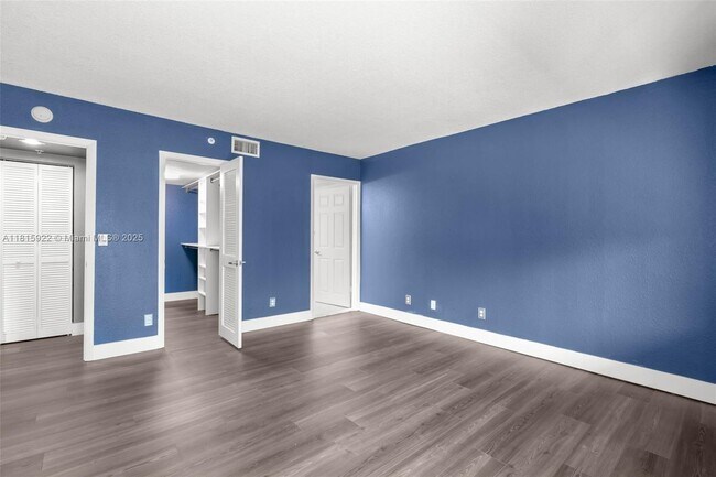 Building Photo - 4025 N Federal Hwy