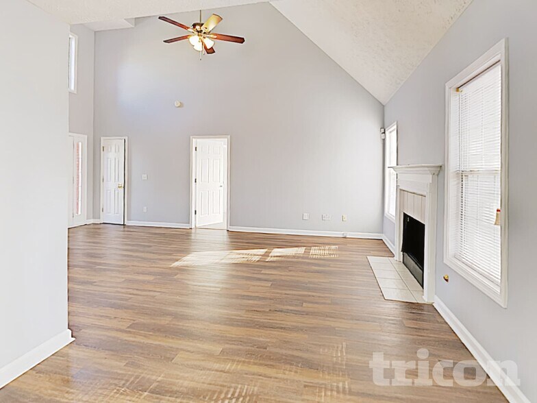 Building Photo - 1195 Misty Meadows Way