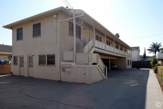 Building Photo - 218 W Olive St