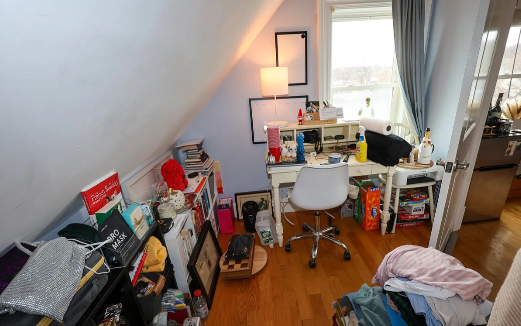 Building Photo - 55 Hobart St