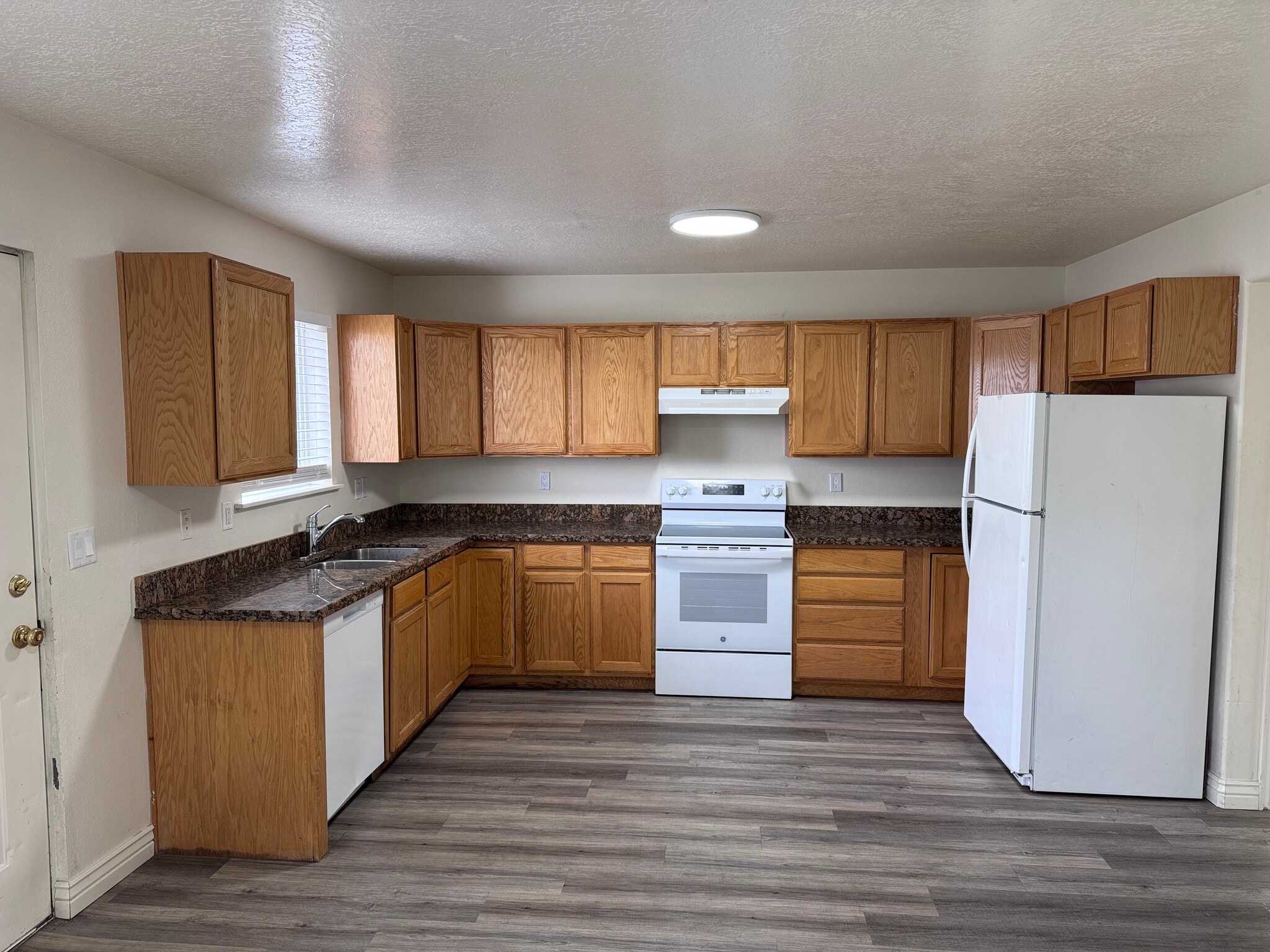 Building Photo - 2505 W 450 N