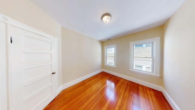 Building Photo - 27 Champney St
