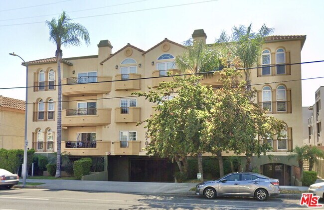 Building Photo - 5703 Laurel Canyon Blvd