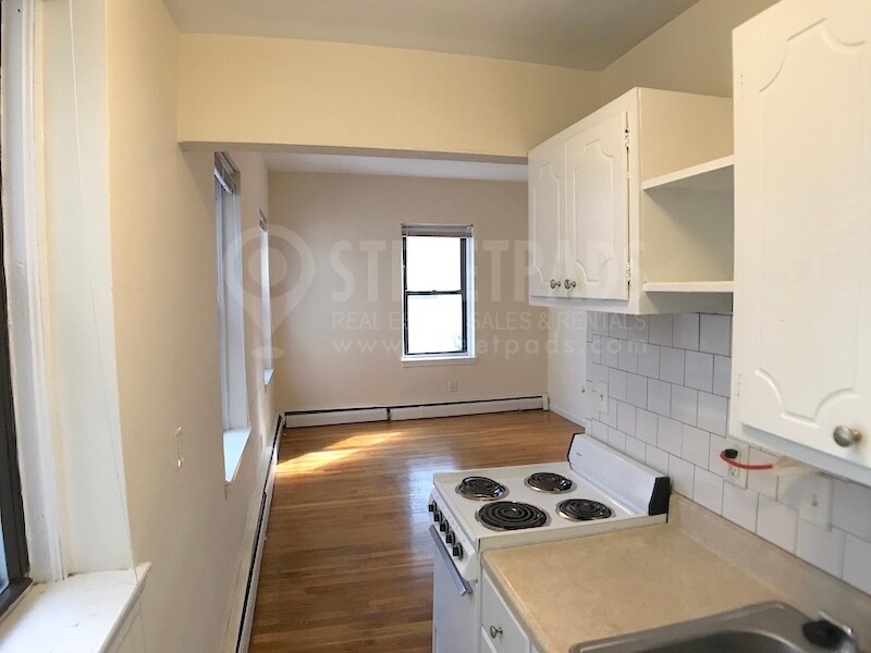 Building Photo - 60 Brighton Ave