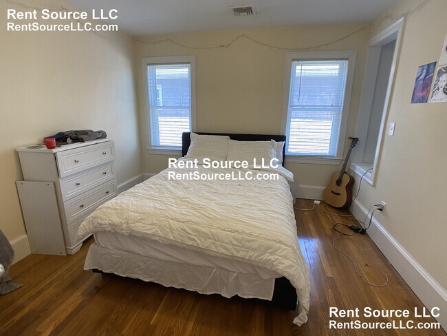 Building Photo - 80 Ten Hills Rd