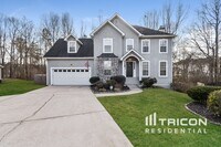 Building Photo - 399 Victoria Ln