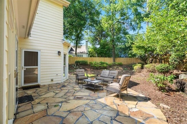 Building Photo - 1560 Oak Park Cove