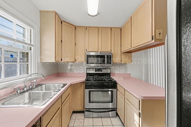 Building Photo - 1404 S Quincy St