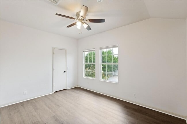 Building Photo - 9614 Magna Carta Loop