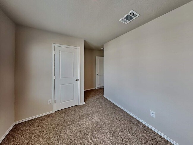 Building Photo - 4244 Thalweg Way