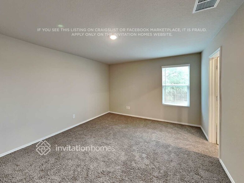 Building Photo - 7319 Avila Vis