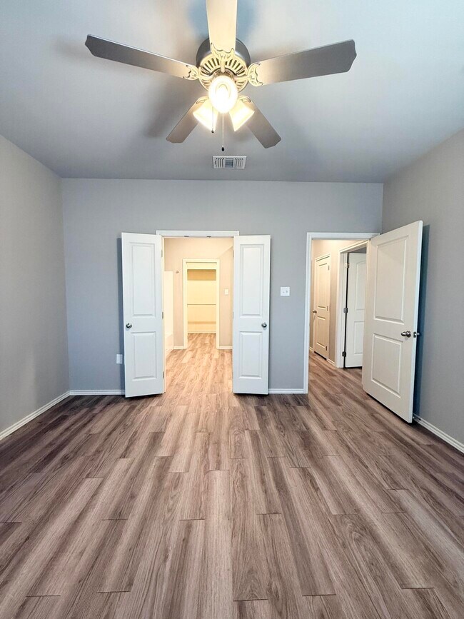 Building Photo - 1217 Preston Trails