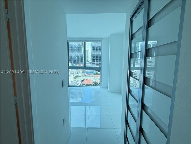 Building Photo - 1100 S Miami Ave