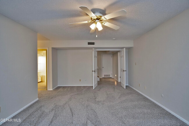 Building Photo - 5711 Mira Grande Dr