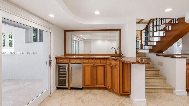 Building Photo - 2613 Tortugas Ln