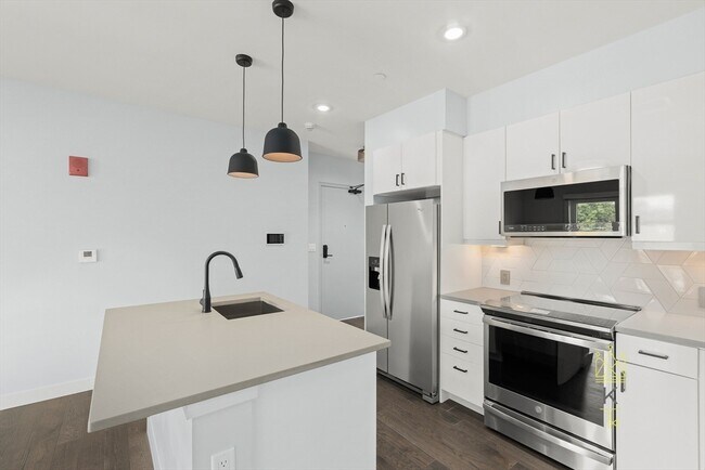 Building Photo - 54 Auburn St