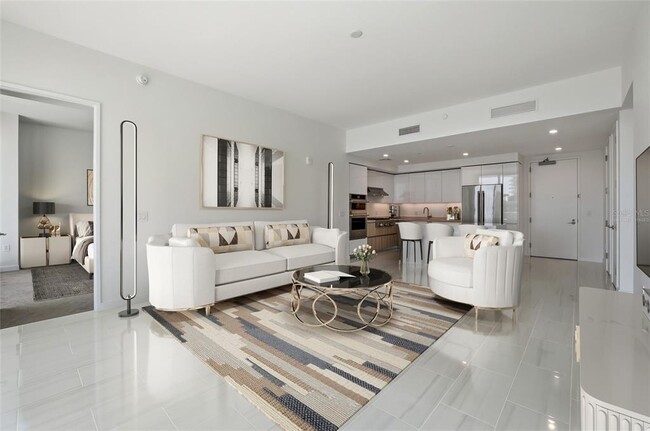 Building Photo - 400 Central Ave