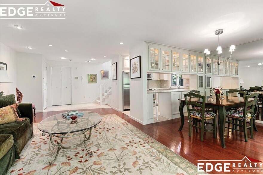 Building Photo - 241 Perkins St