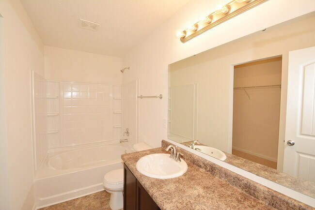 Building Photo - 8341 Sansa St