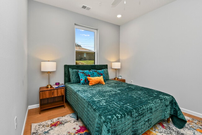 Building Photo - 505 W Grand St