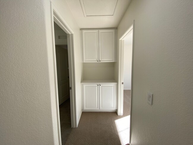 Building Photo - Gorgeous 4 Bedroom Carlsbad Home With A Stunning View and Solar!